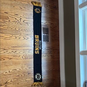 Boston Bruins Black and Gold Scarf